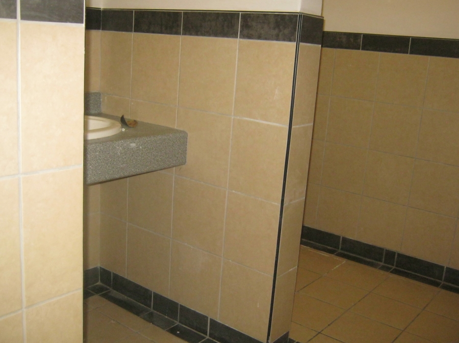 To Let commercial Property for Rent in Somerset West Western Cape